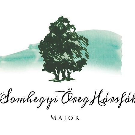 Somhegyi Oereg Harsfak Major Vendeghaz Bed & Breakfast Bakonybel Bagian luar foto