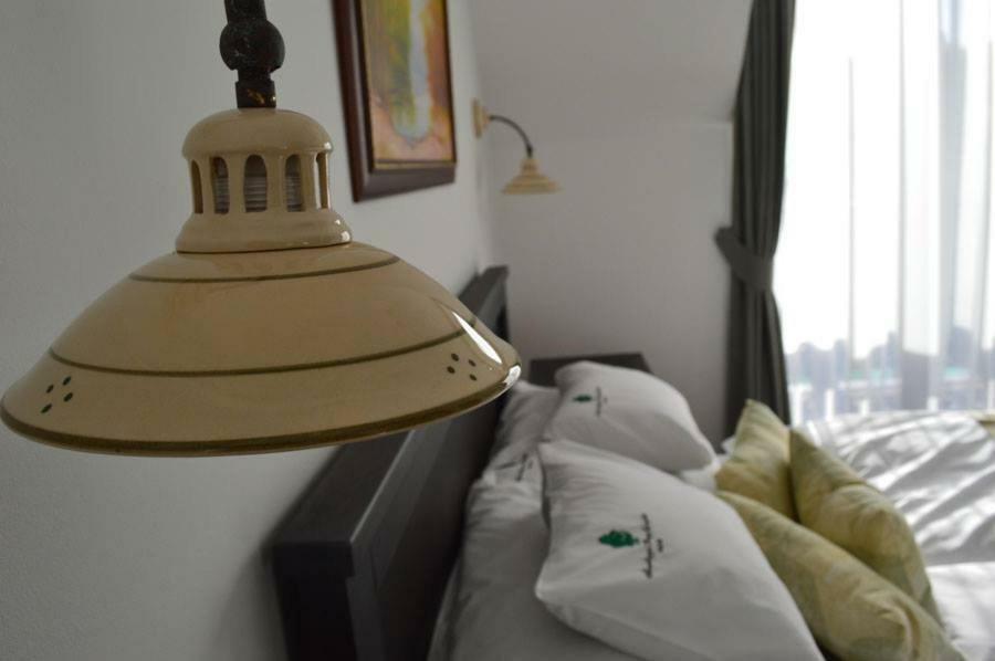 Somhegyi Oereg Harsfak Major Vendeghaz Bed & Breakfast Bakonybel Bagian luar foto
