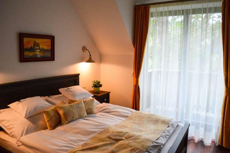 Somhegyi Oereg Harsfak Major Vendeghaz Bed & Breakfast Bakonybel Bagian luar foto