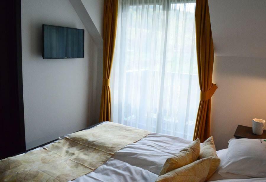 Somhegyi Oereg Harsfak Major Vendeghaz Bed & Breakfast Bakonybel Bagian luar foto