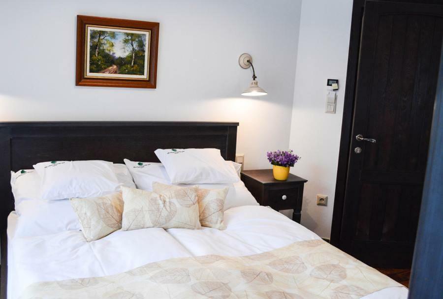 Somhegyi Oereg Harsfak Major Vendeghaz Bed & Breakfast Bakonybel Bagian luar foto