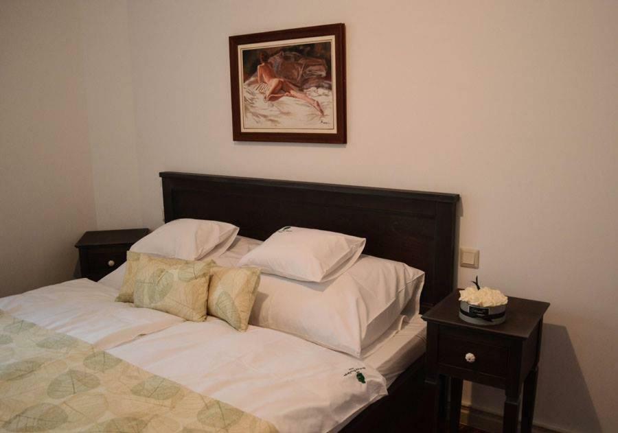 Somhegyi Oereg Harsfak Major Vendeghaz Bed & Breakfast Bakonybel Bagian luar foto