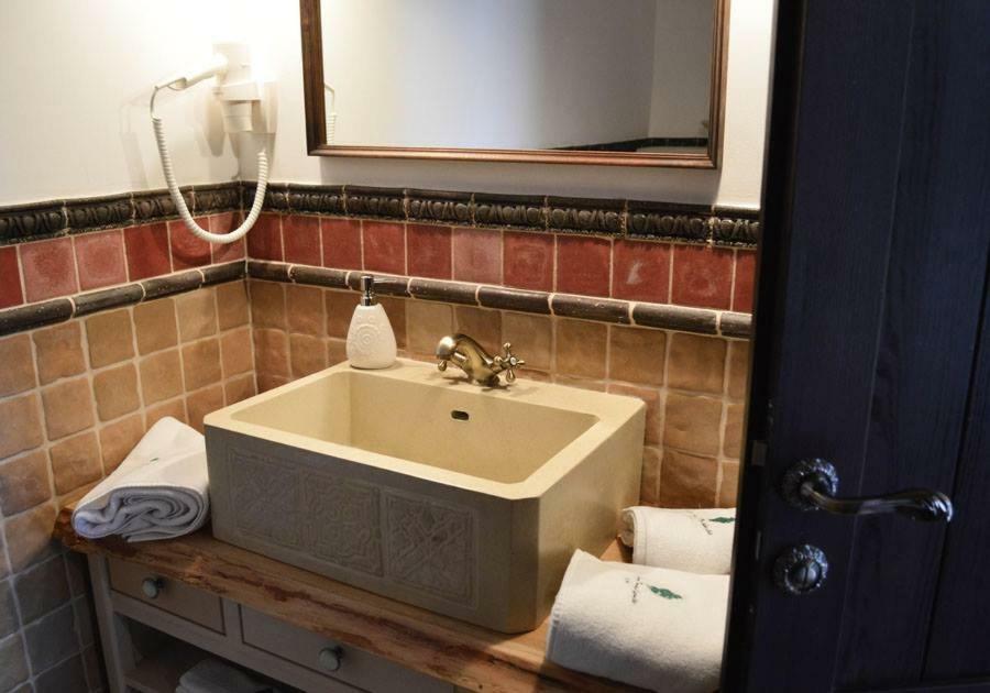 Somhegyi Oereg Harsfak Major Vendeghaz Bed & Breakfast Bakonybel Bagian luar foto